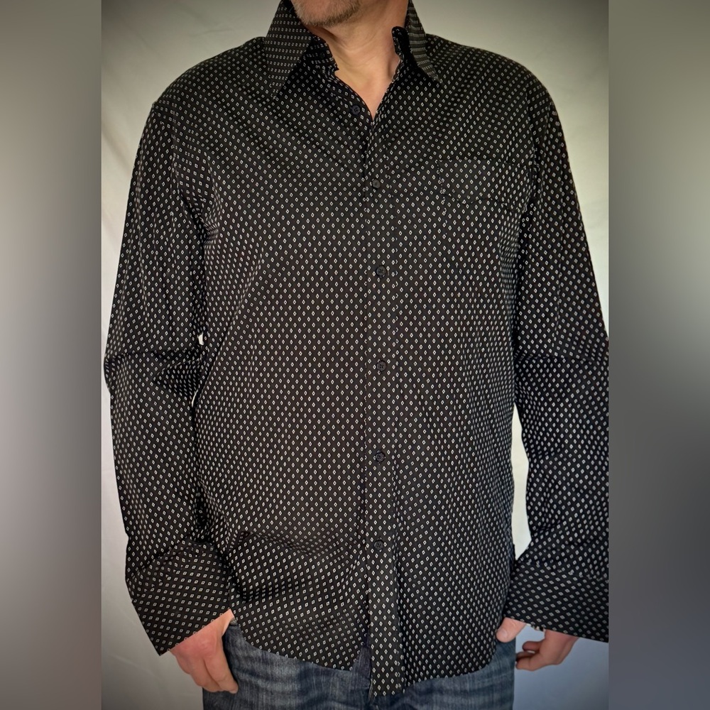 The Laundry Room Howe Men’s Black w/White Detail Long Sleeve Button Dress Shirt